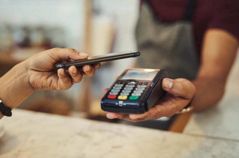 NFC: cos’è, a cosa serve e come pagare con il telefono